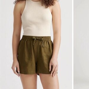 Quince Green linen shorts sz M